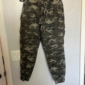 camo joggers